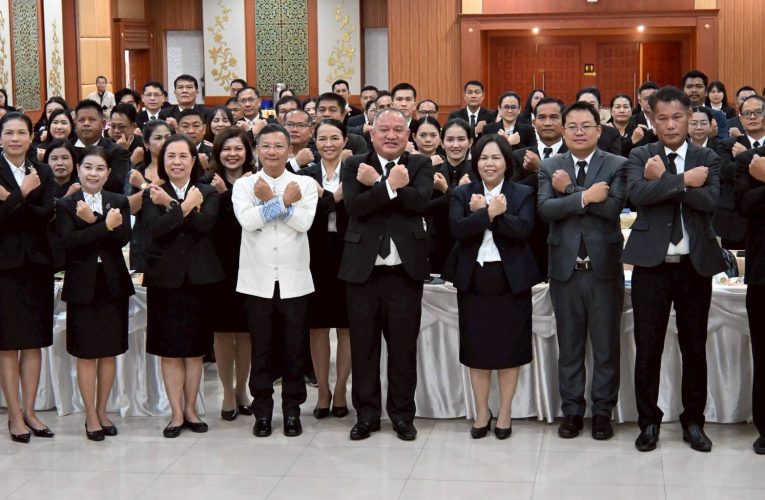 สอต.3 เข้าร่วมโครงการอบรมสัมมนาหลักสูตร “การดำเนินการทางวินัยอย่างร้ายแรงสำหรับผู้ทำหน้าที่เป็นคณะกรรมการสอบสวน (ตามหลักสูตร ก.ค.ศ.)” ประจำปีงบประมาณ พ.ศ. 2569 ณ โรงแรมเชียงรายแกรนด์รูม จังหวัดเชียงราย